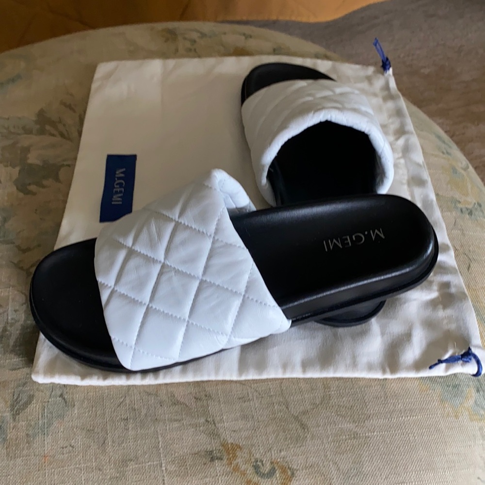 M. Gemi quilted slides